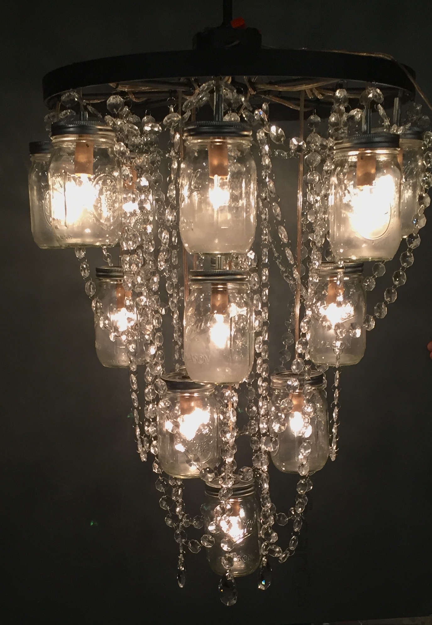 18” Wagon Wheel Mason Jar Chandelier